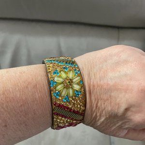 Beautiful sparkly bracelet